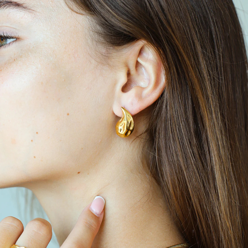 Gouden Teardrop Oorbellen - Vero