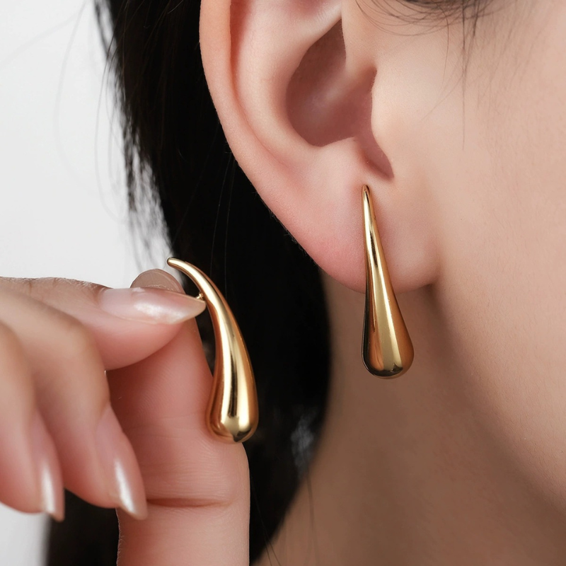 Stijlvolle Glanzende Druppel Oorbellen - Celeste voor Een Elegante Look