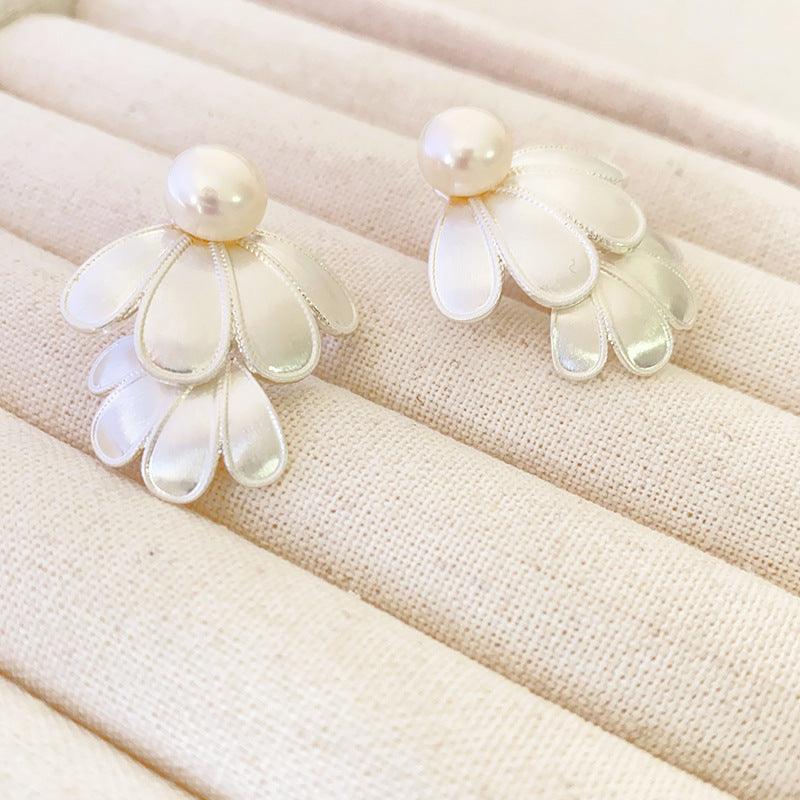 Stijlvolle Dubbel Gelaagde Bloembladoorbellen - Elegante Accessoire voor Elke Gelegenheid
