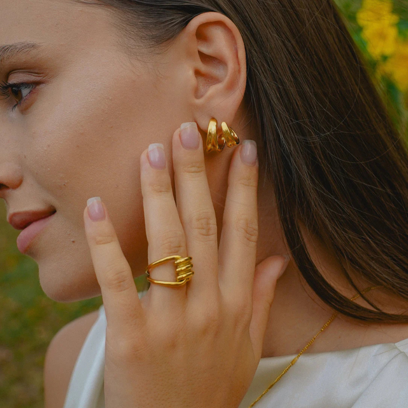 Gouden Dubbele Geometrische Stud Oorbellen - Rhea