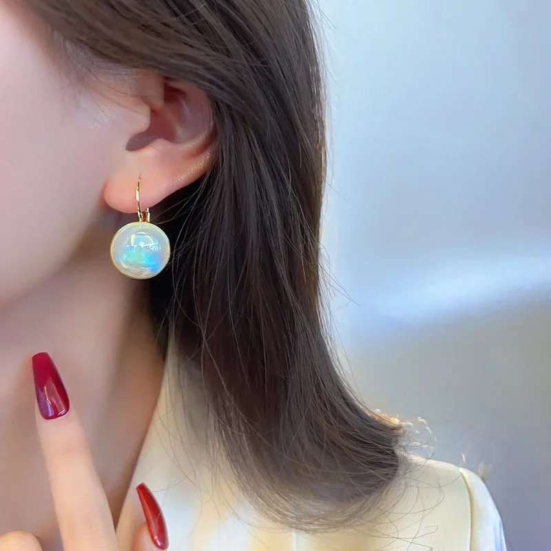 Goudkleurige Creolen met Opaalsteen – Maren