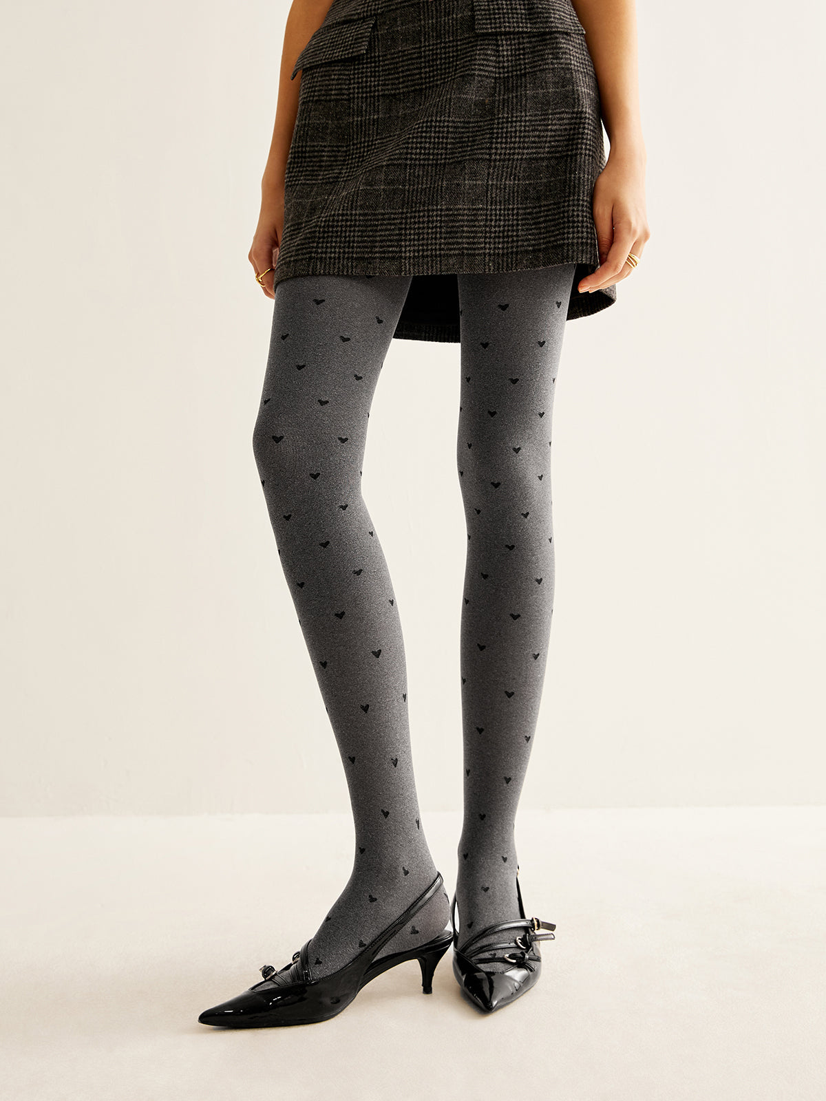 Fluwelen panty met hartpatroon voor een elegante en comfortabele stijl